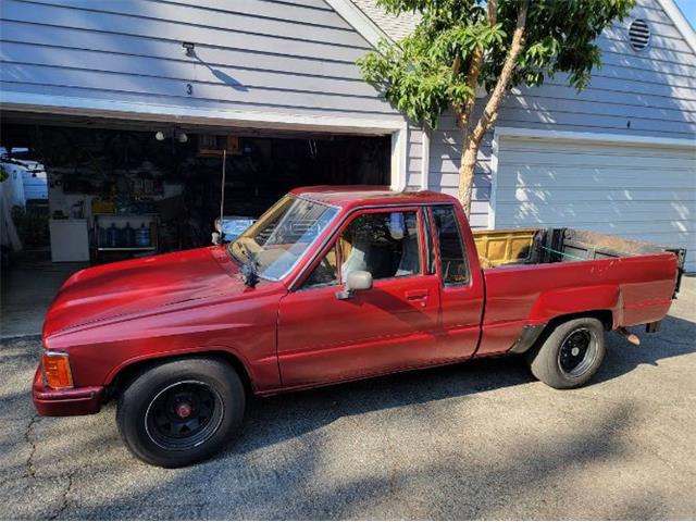 1986 Toyota Pickup (CC-1726076) for sale in Cadillac, Michigan