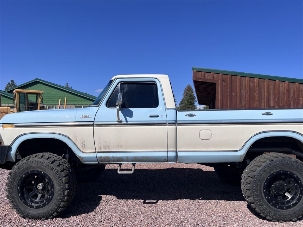 Roof Mount Cargo Bed Light Assembly – 1977-1979 Ford F100 F150 F250 F350 – Clear Bulb, White Lens