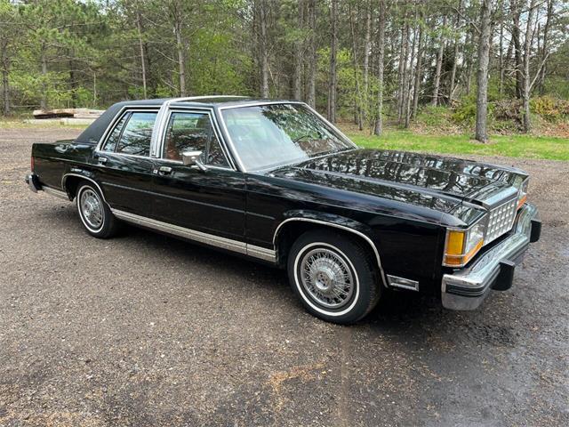 1986 Ford Crown Victoria (CC-1727103) for sale in Stanley, Wisconsin