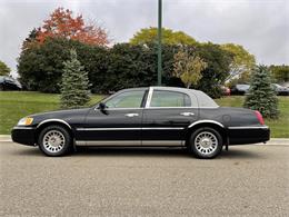 2002 Lincoln Town Car (CC-1729245) for sale in Silver Lake , OH 