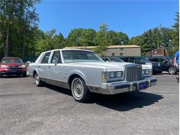 1985 Lincoln Town Car (CC-1732400) for sale in Charlton, Massachusetts