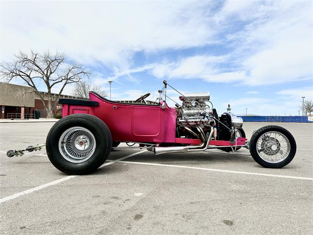 Street rods roll into Pueblo