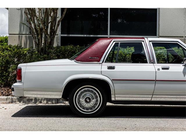 1989 Ford Crown Victoria (CC-1732764) for sale in Orlando, Florida