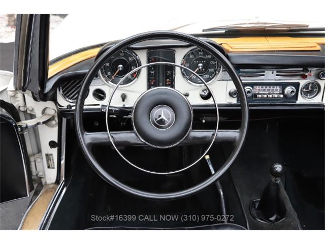 1966 Mercedes-Benz 230SL (CC-1734694) for sale in Beverly Hills, California