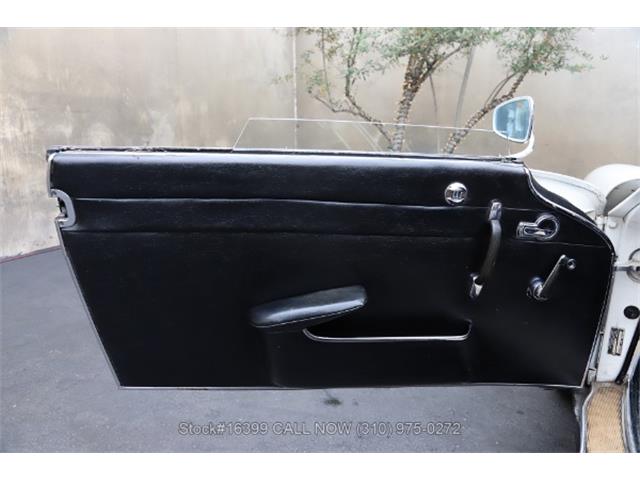 1966 Mercedes-Benz 230SL (CC-1734694) for sale in Beverly Hills, California
