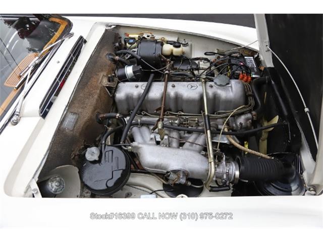 1966 Mercedes-Benz 230SL (CC-1734694) for sale in Beverly Hills, California
