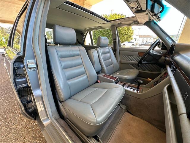 1989 Mercedes-Benz 420 (CC-1741508) for sale in Monterey, California