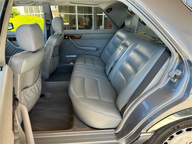 1989 Mercedes-Benz 420 (CC-1741508) for sale in Monterey, California