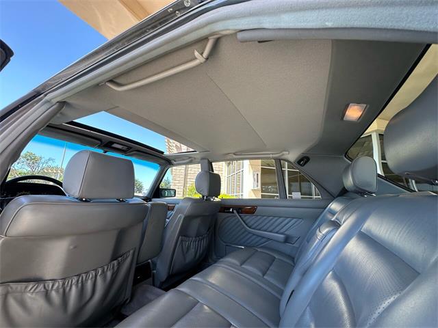 1989 Mercedes-Benz 420 (CC-1741508) for sale in Monterey, California