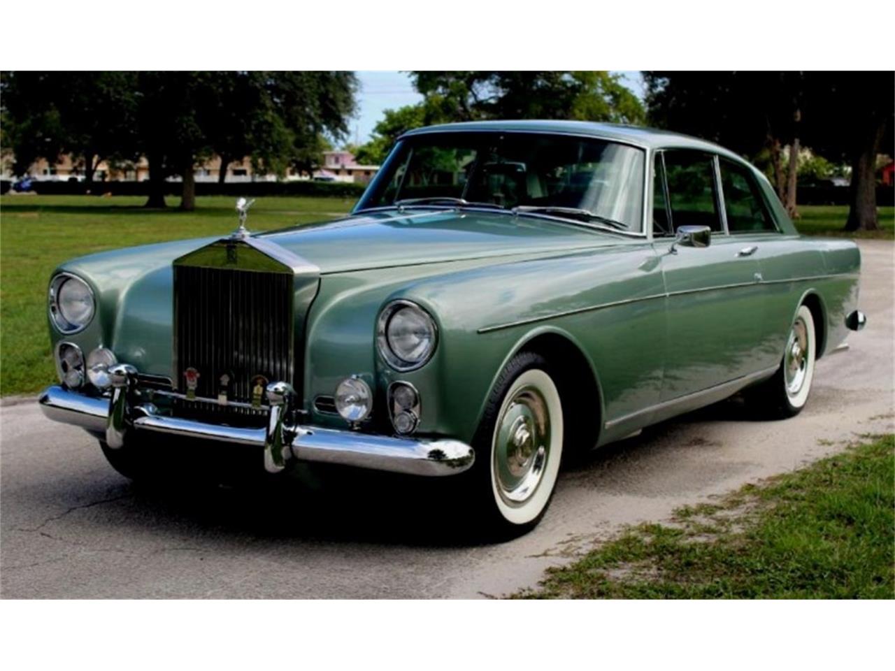 Miniature FYP 1/43 – Rolls Royce Silver Cloud III Par Hooper – 1964 – Très Bon état