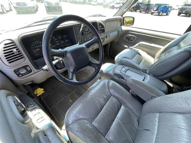 1998 Chevrolet Suburban (CC-1740407) for sale in Sioux Falls, South Dakota