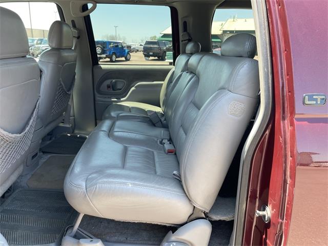 1998 Chevrolet Suburban (CC-1740407) for sale in Sioux Falls, South Dakota