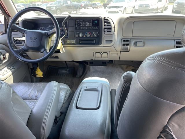 1998 Chevrolet Suburban (CC-1740407) for sale in Sioux Falls, South Dakota