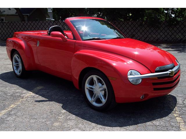 2004 Chevrolet SSR (CC-1744466) for sale in oshkosh, Wisconsin