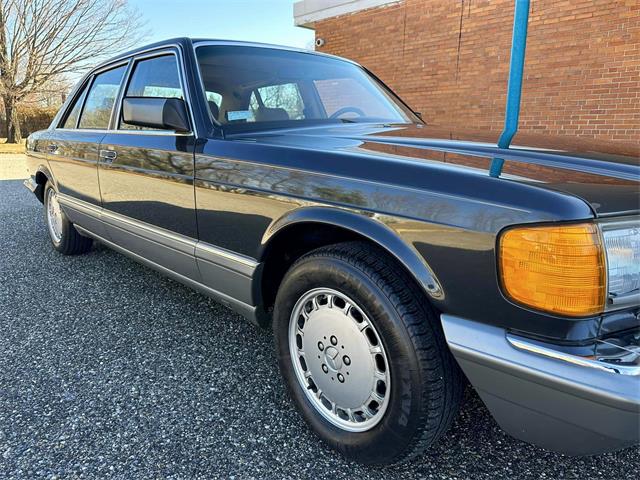 1986 Mercedes-Benz 560SEL (CC-1746269) for sale in Dix Hills, New York