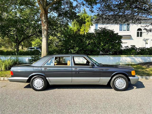 1986 Mercedes-Benz 560SEL (CC-1746269) for sale in Dix Hills, New York