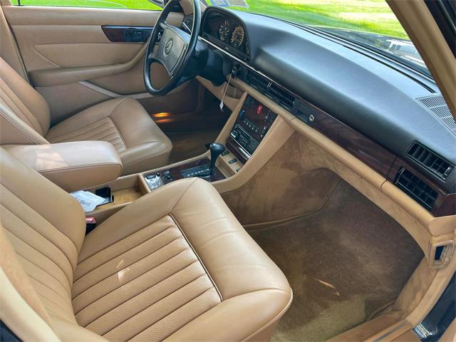 1986 Mercedes-Benz 560SEL (CC-1746269) for sale in Dix Hills, New York