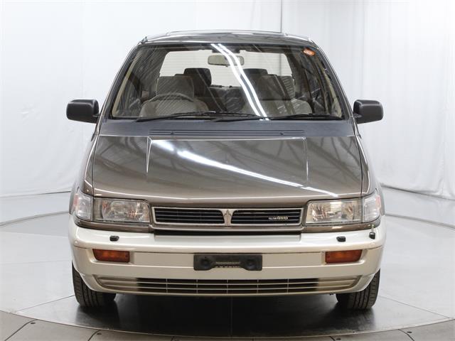 1992 Mitsubishi Chariot (CC-1749701) for sale in Christiansburg, Virginia