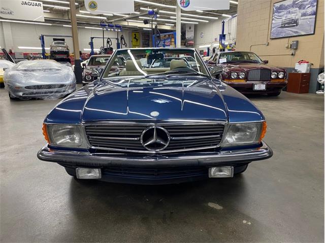 1985 Mercedes-Benz SL500 (CC-1751670) for sale in Huntington Station, New York