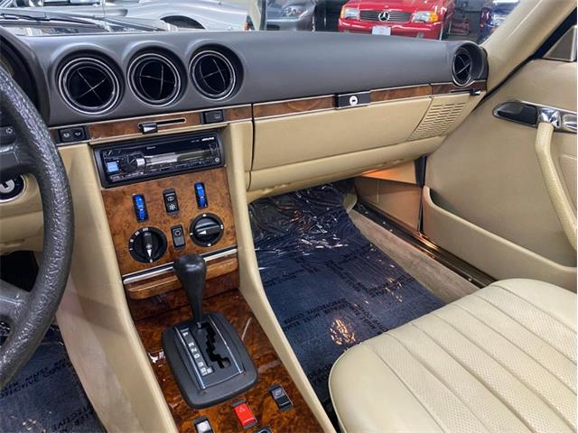 1985 Mercedes-Benz SL500 (CC-1751670) for sale in Huntington Station, New York