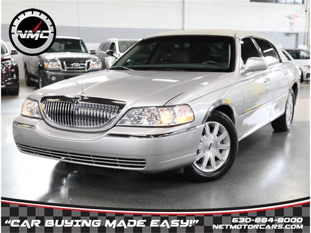 2011 Lincoln Town Car (CC-1752269) for sale in Addison, Illinois