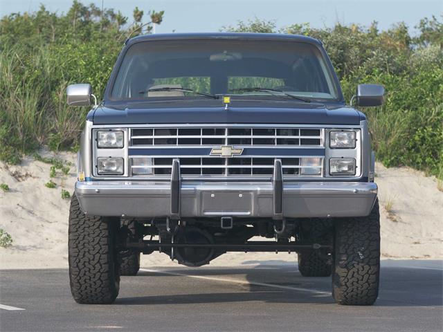 1988 Chevrolet Suburban (CC-1750331) for sale in Hyannis, Massachusetts