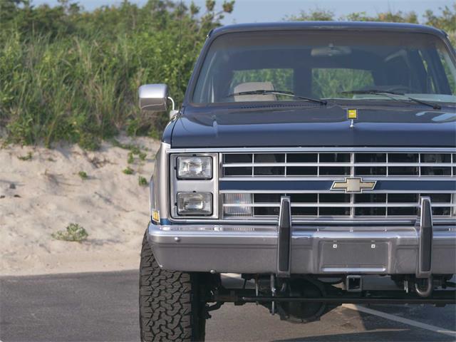 1988 Chevrolet Suburban (CC-1750331) for sale in Hyannis, Massachusetts