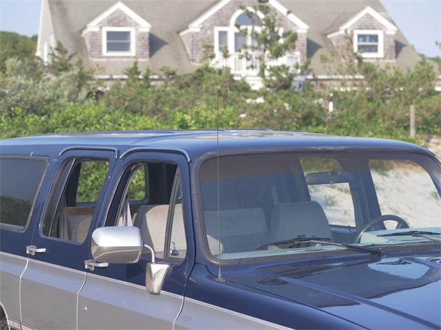 1988 Chevrolet Suburban (CC-1750331) for sale in Hyannis, Massachusetts