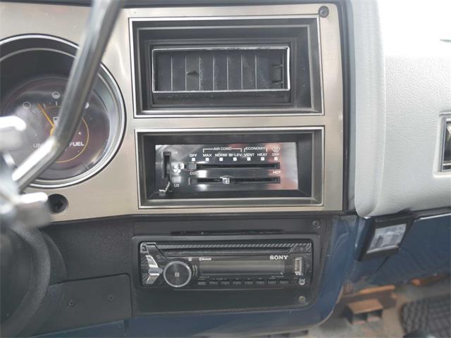 1988 Chevrolet Suburban (CC-1750331) for sale in Hyannis, Massachusetts