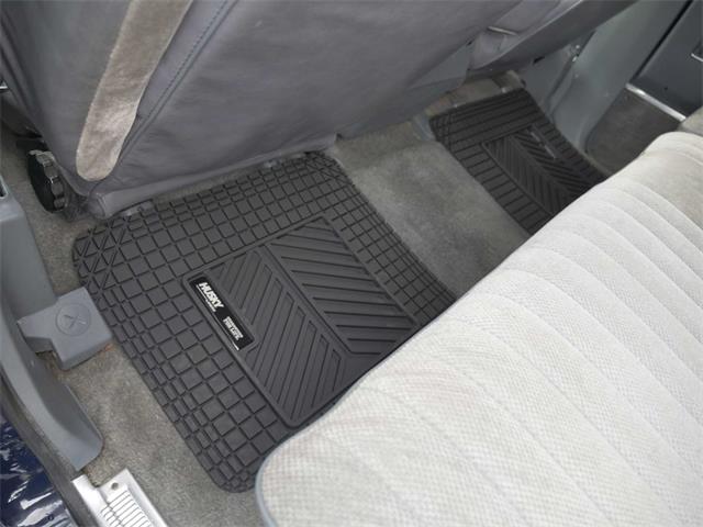 1988 Chevrolet Suburban (CC-1750331) for sale in Hyannis, Massachusetts