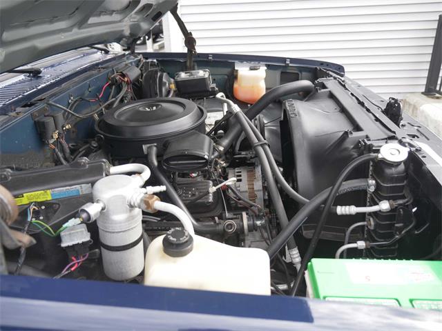 1988 Chevrolet Suburban (CC-1750331) for sale in Hyannis, Massachusetts