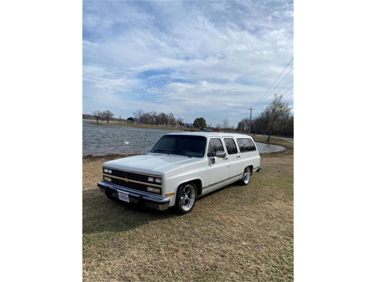For Sale at Auction: 1991 Chevrolet Suburban in Shawnee, Oklahoma for sale in Shawnee, OK