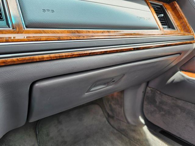 1994 Lincoln Town Car (CC-1753568) for sale in Hope Mills, North Carolina