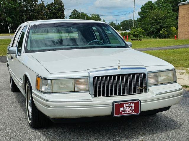1994 Lincoln Town Car (CC-1753568) for sale in Hope Mills, North Carolina