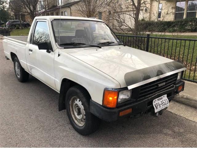 1986 Toyota Pickup (CC-1754512) for sale in Cadillac, Michigan