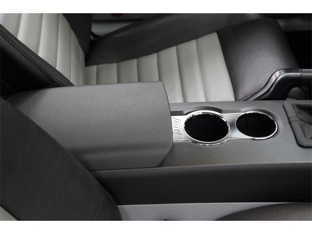 Mustang Center Console Armrest Pad Charcoal V6/GT 2005-2009
