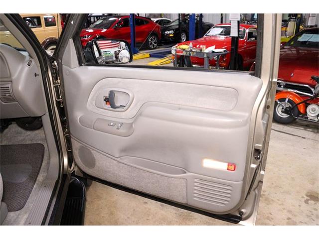 1998 GMC Suburban (CC-1756339) for sale in Kentwood, Michigan