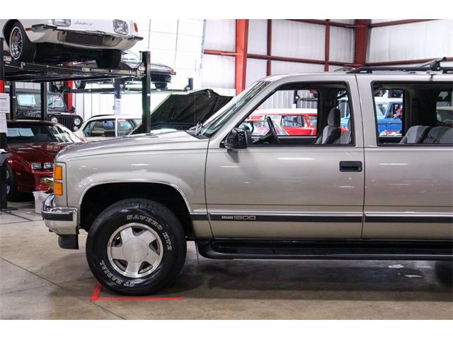 1998 GMC Suburban (CC-1756339) for sale in Kentwood, Michigan