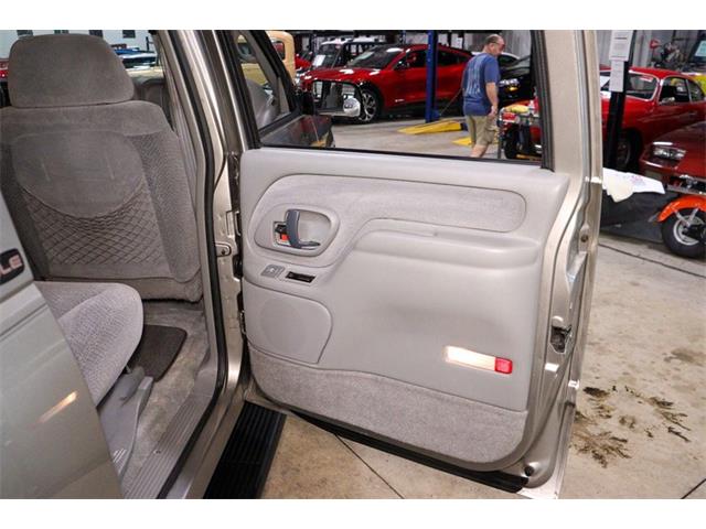1998 GMC Suburban (CC-1756339) for sale in Kentwood, Michigan