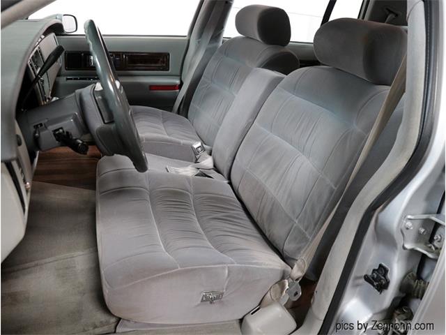 1993 Cadillac Fleetwood (CC-1758231) for sale in Addison, Illinois