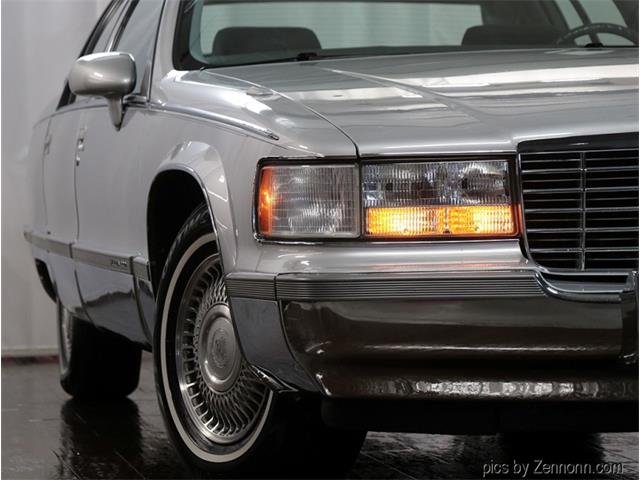1993 Cadillac Fleetwood (CC-1758231) for sale in Addison, Illinois