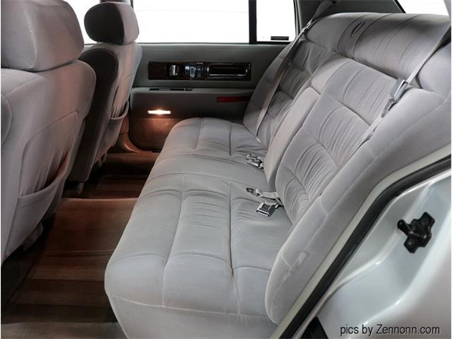 1993 Cadillac Fleetwood (CC-1758231) for sale in Addison, Illinois