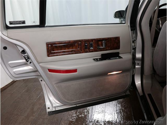 1993 Cadillac Fleetwood (CC-1758231) for sale in Addison, Illinois