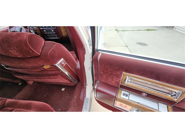 1983 Cadillac Fleetwood Brougham (CC-1762364) for sale in Belle Plaine, Minnesota, Minnesota