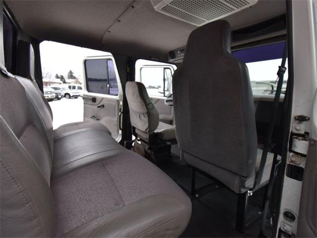 2002 International 4700 (CC-1762753) for sale in Saint Cloud, Minnesota