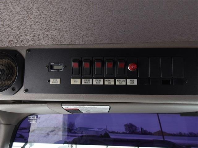 2002 International 4700 (CC-1762753) for sale in Saint Cloud, Minnesota