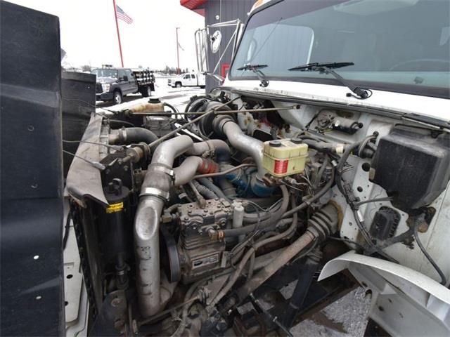 2002 International 4700 (CC-1762753) for sale in Saint Cloud, Minnesota