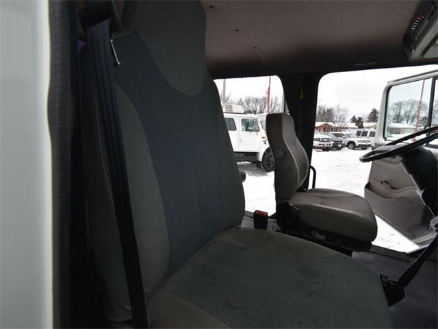 2002 International 4700 (CC-1762753) for sale in Saint Cloud, Minnesota