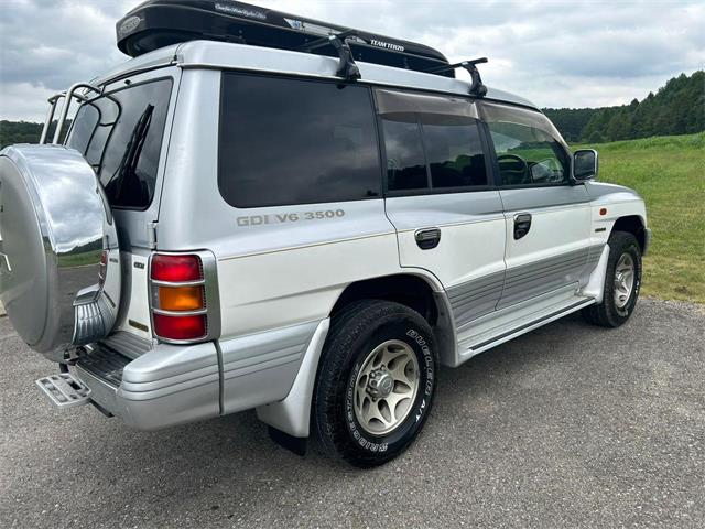 1998 Mitsubishi Pajero (CC-1763137) for sale in cleveland, Tennessee