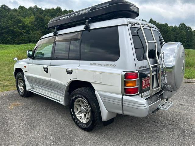 1998 Mitsubishi Pajero (CC-1763137) for sale in cleveland, Tennessee